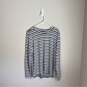American Eagle top